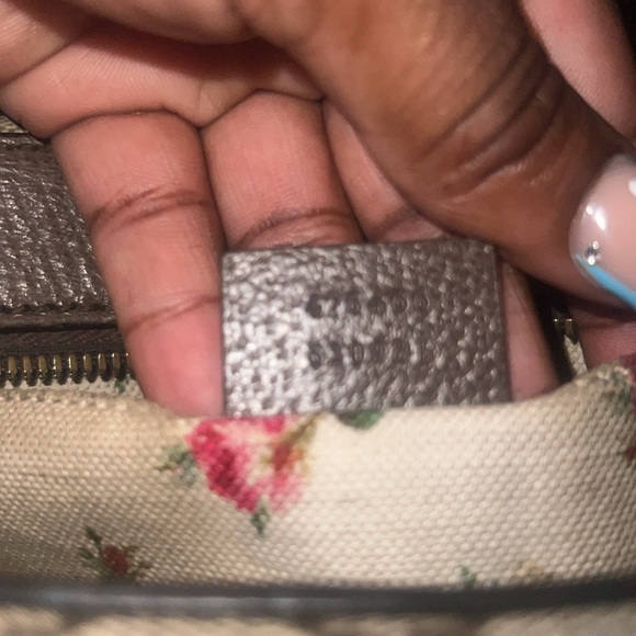 GUCCI CROSSBODY - Picture 13 of 17